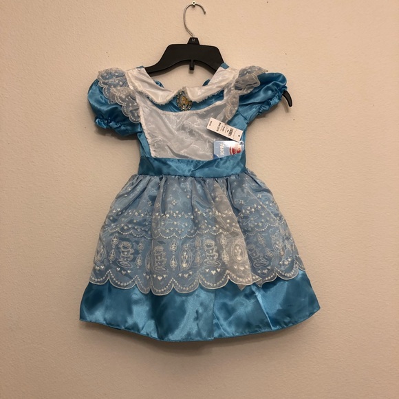 Disney Other - Alice in wonderland Disney Other - Alice in wonderland